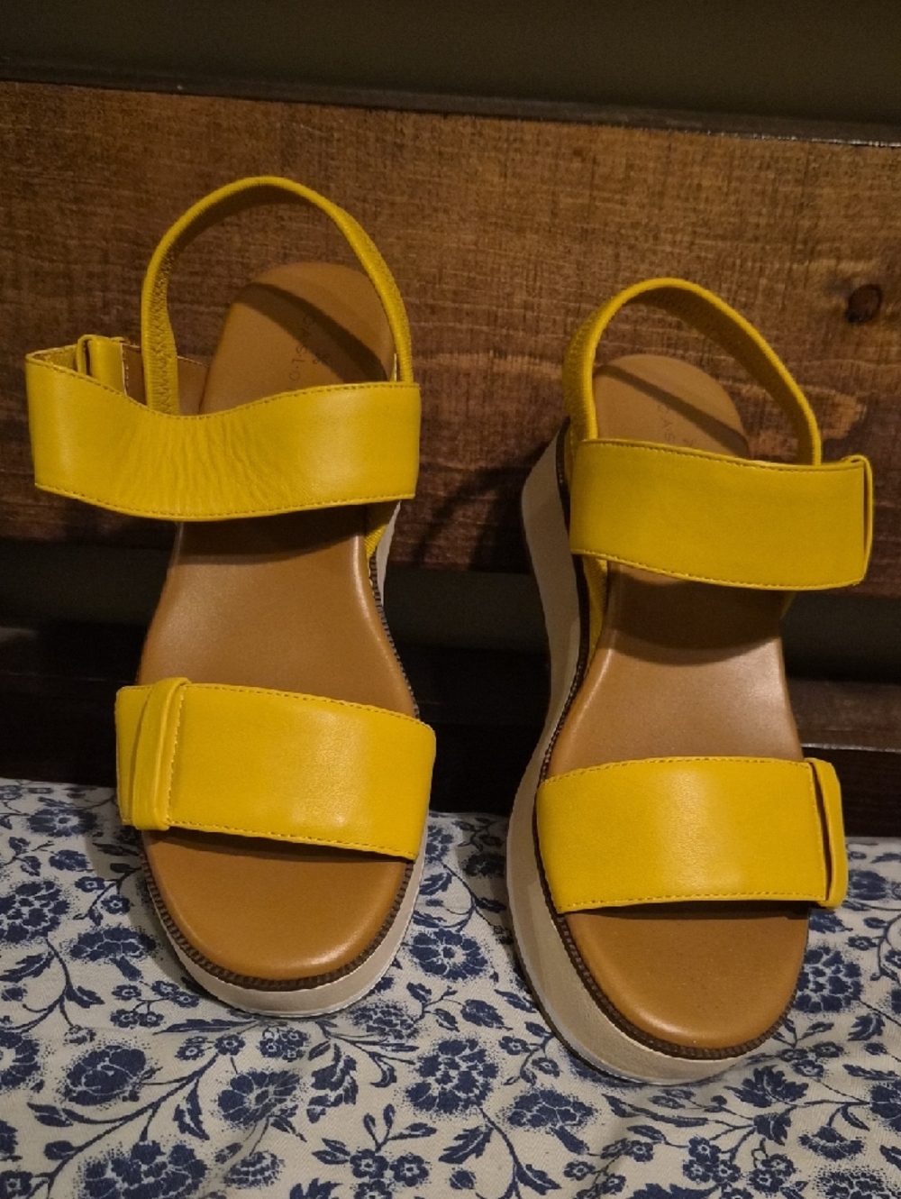 CASLON Briana Mustard Yellow  Platform Sandal with Adjustable Straps NWT - Picture 2 of 5